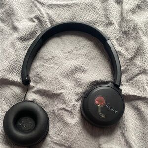 Sony Black Wireless Headphones